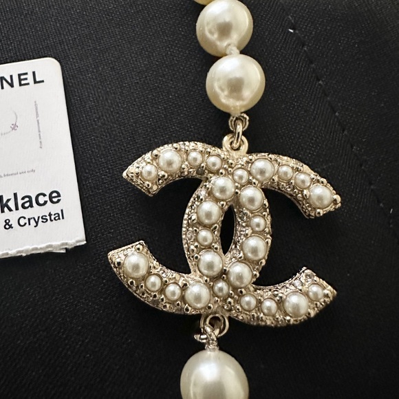 *AUTHENTIC* CHANEL Pearl Necklace 100th anniversary edition - Picture 3 of 6